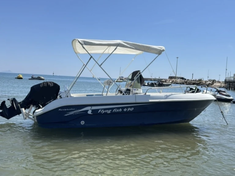 Boat rental NAVALPLASTICA 490 in Anzio on Samboat