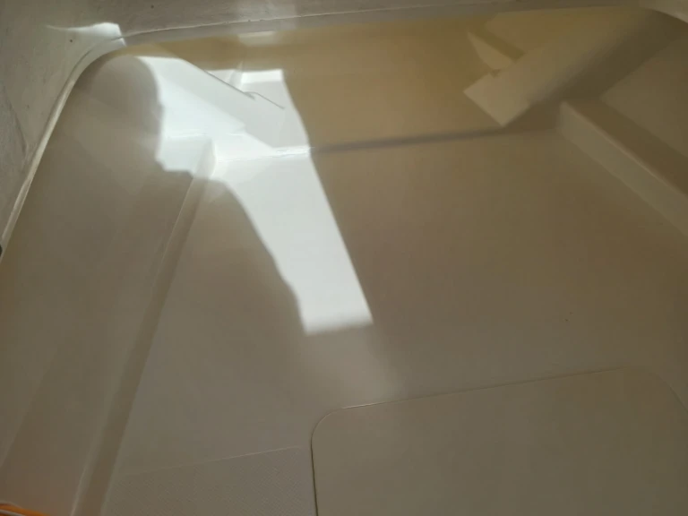 Quicksilver Quicksilver 675 Open Activ in Six-Fours-les-Plages on SamBoat