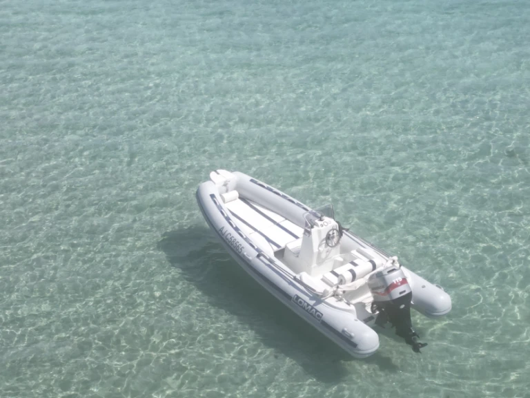 Yacht charter Porto-Vecchio cheap Lomac 540 IN