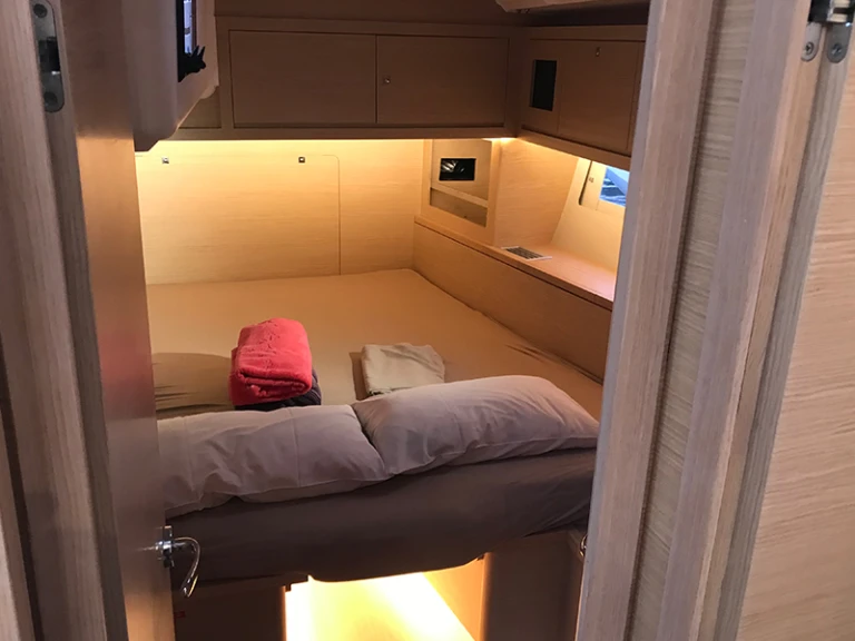 Boat rental Dufour Dufour 530 in Dénia on Samboat