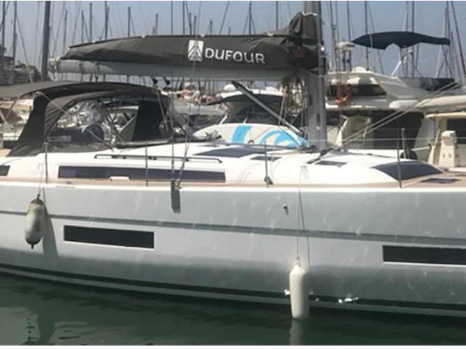 Dufour Dufour 530 in Dénia on SamBoat