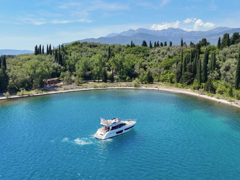 Luxury Yacht rental with or without captain Azimut Tivat