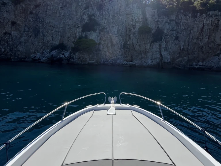 Motorboat rental in Dubrovnik - Jeanneau Cap Camarat 6.5 WA Serie 3