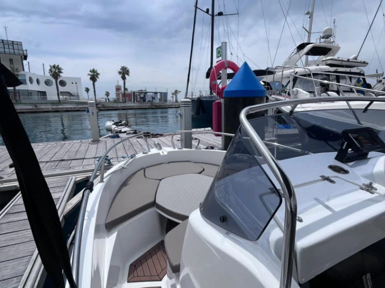 Rent a trident 530 Sport Port of Alicante