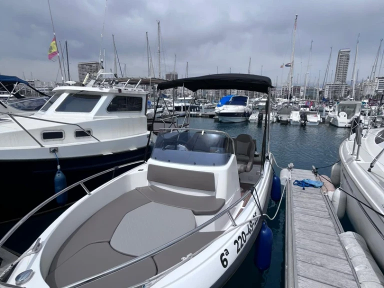 Yacht charter Port of Alicante cheap 530 Sport