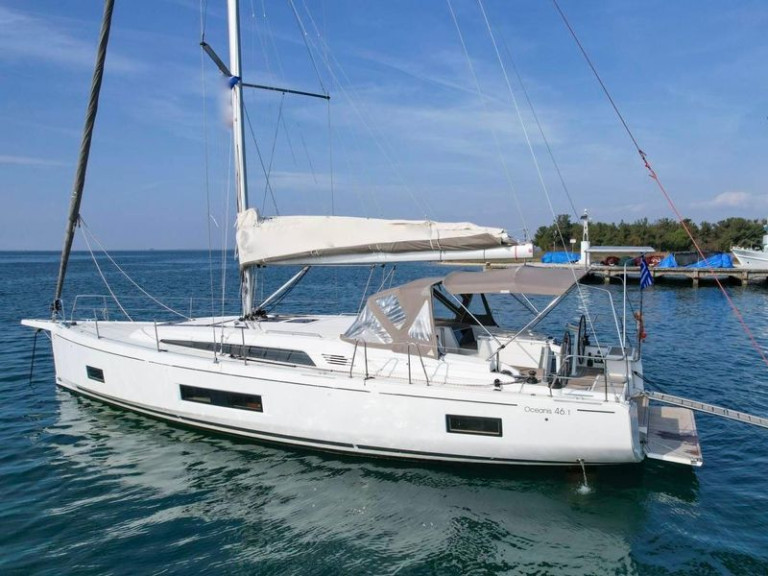Bareboat Rental Sailboat Bénéteau with a boat licence