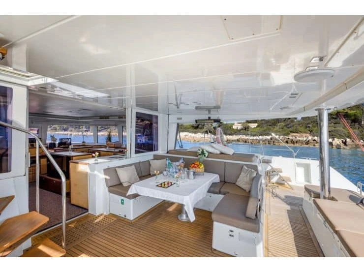 Lagoon Lagoon 560 S2 charter bareboat or captained in  Alimos