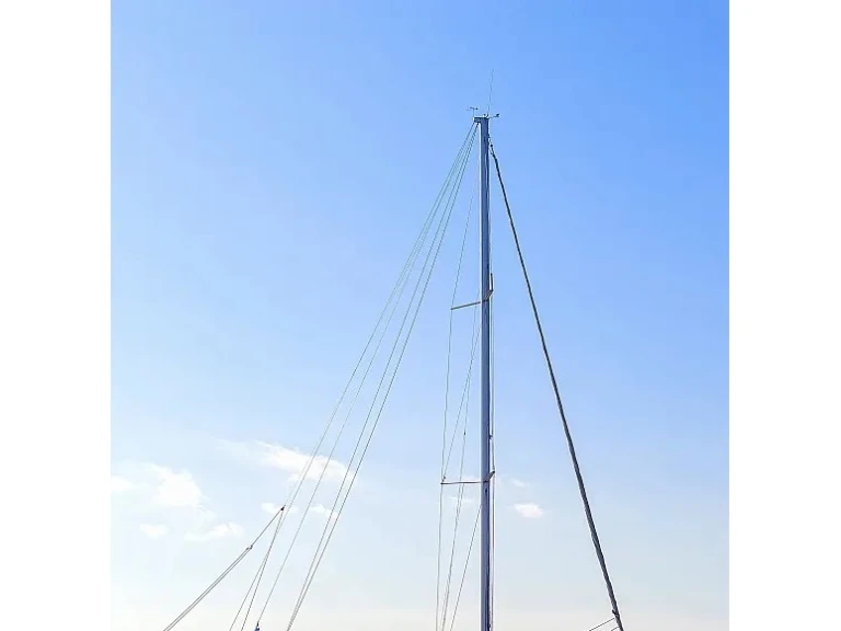 Sailboat rental with or without captain Bénéteau Alimos
