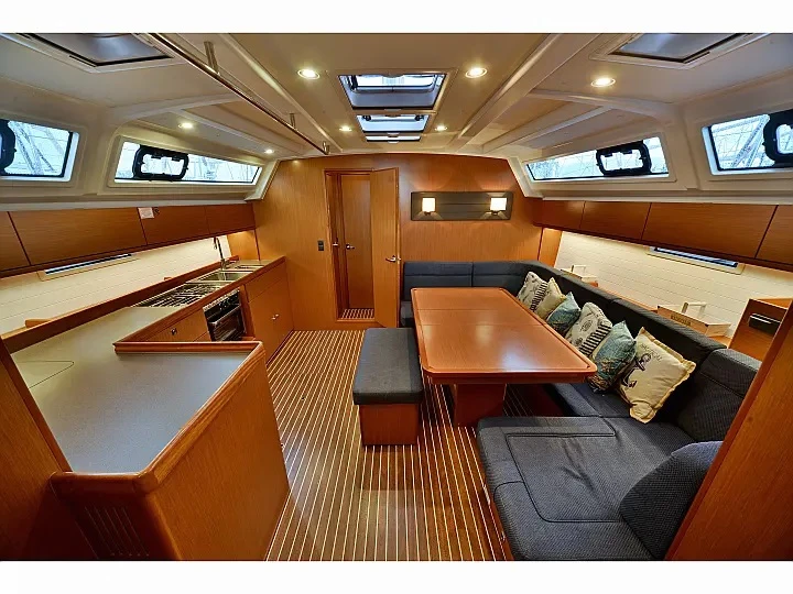 Bareboat Rental Sailboat Bavaria with a boat licence