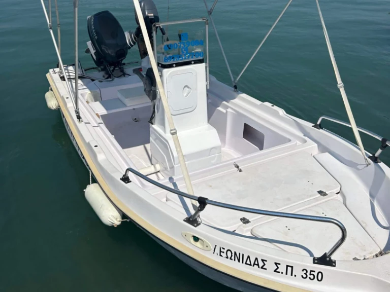 Boat rental Nireus Nireus 515 in Pálairos on Samboat
