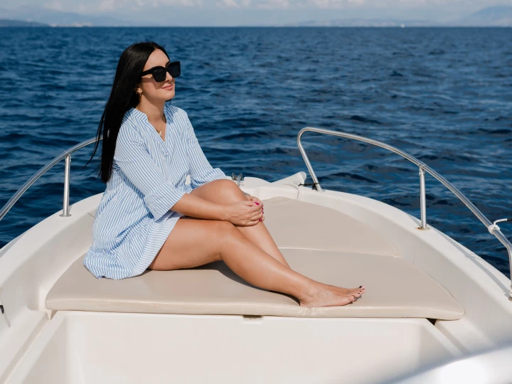 Motorboat for rent Benitses at the best price
