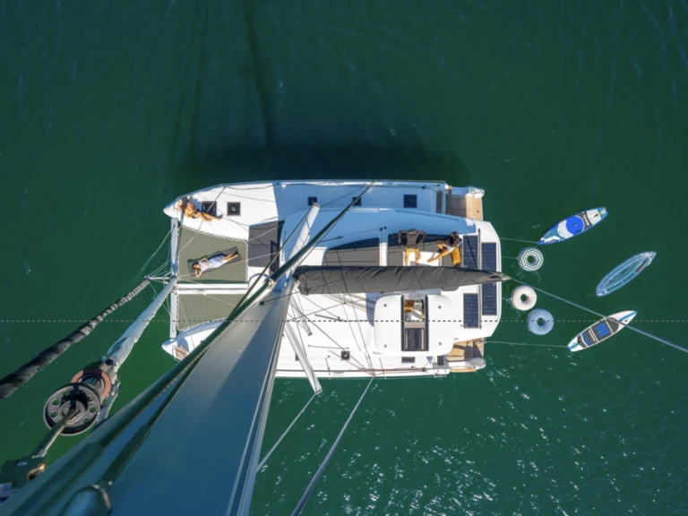 Boat rental Lagoon Lagoon 43 in Seget Donji on Samboat