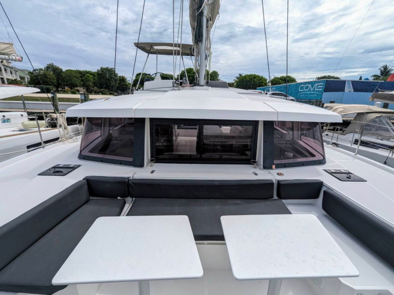 Catamaran for rent Bas du Fort at the best price