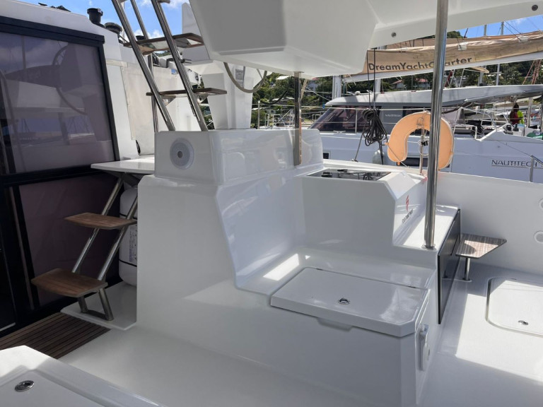 Bareboat Rental Catamaran Fountaine Pajot with a boat licence