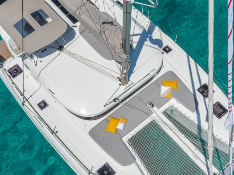 Yacht charter Parham Town cheap Lagoon 38