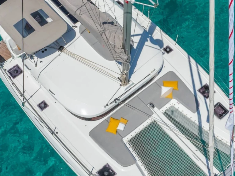 Yacht charter Parham Town cheap Lagoon 38