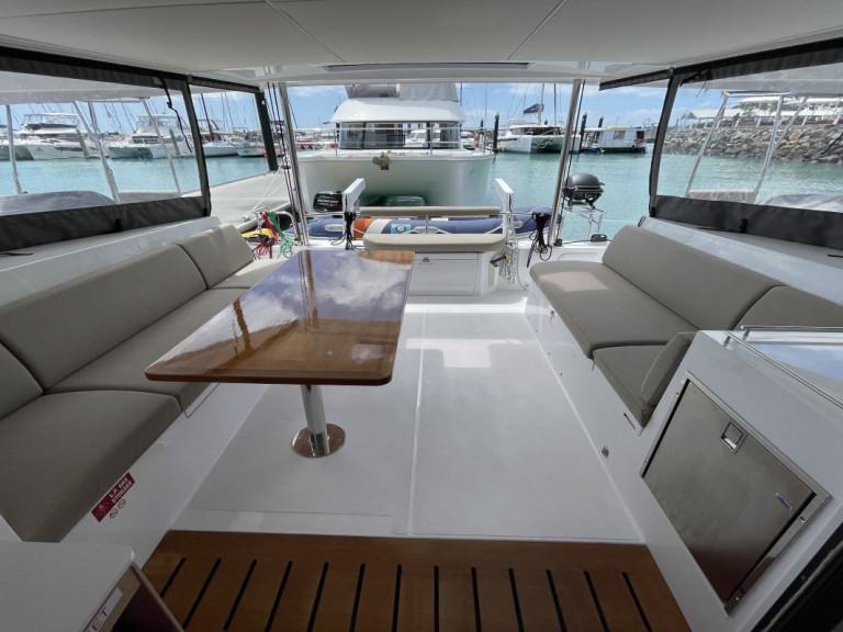 Bareboat Rental Catamaran Bavaria with a boat licence