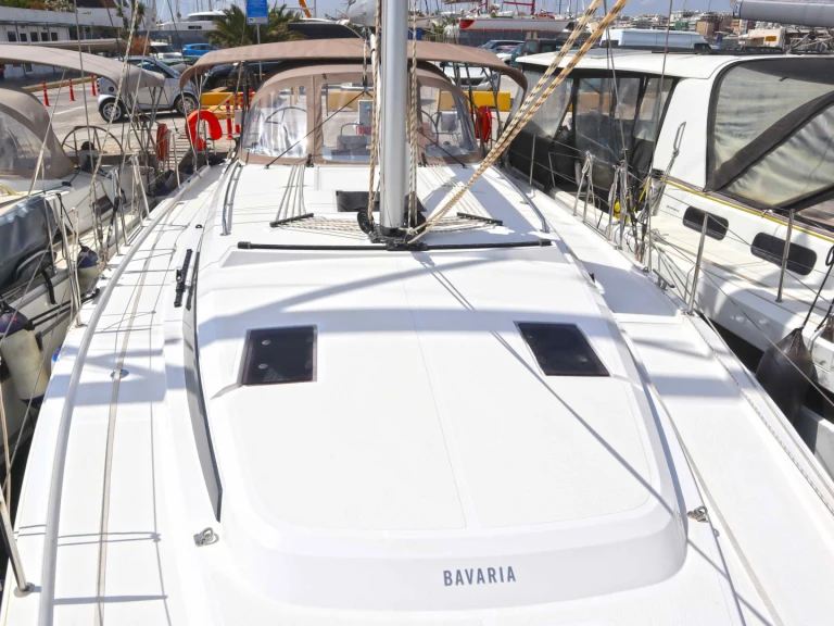 Bareboat Rental Sailboat Bavaria with a boat licence