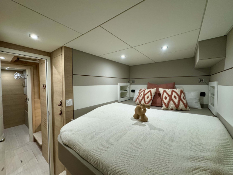 Rent a Aventura Aventura 45 Port Grimaud