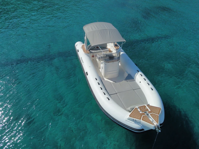 Rent a Capelli Tempest 750 Santa Eulària des Riu
