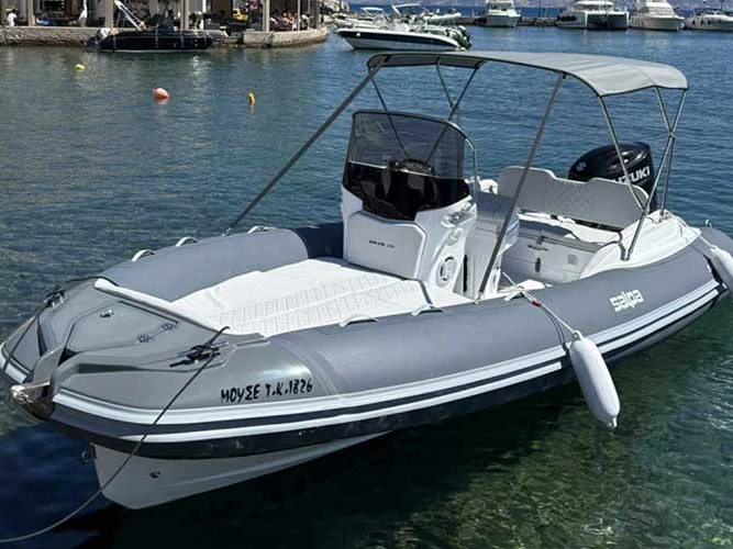 Boat rental Salpa Salpa Soleil 20 in Corfu on Samboat