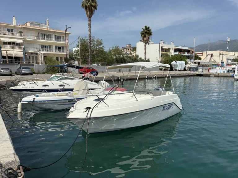 Boat rental Kelt Azura 600 in Kalamata on Samboat