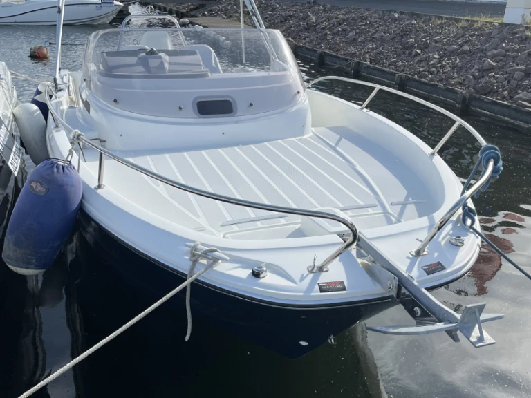 Bareboat Rental Motorboat Jeanneau with a boat licence