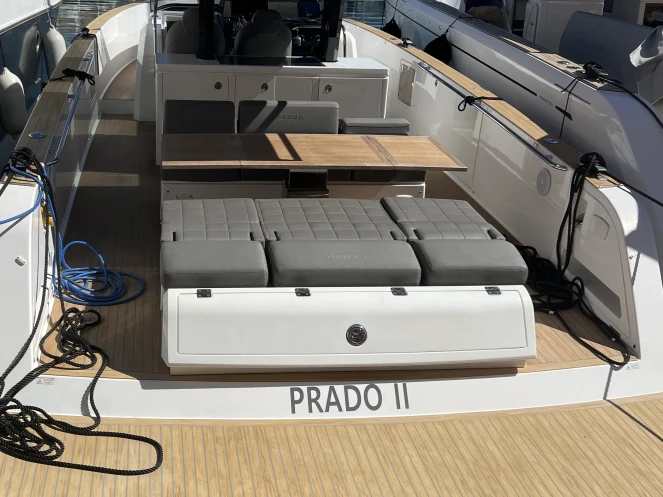 Motorboat rental in Les Salins d'Hyères - Pardo Yachts Pardo 38