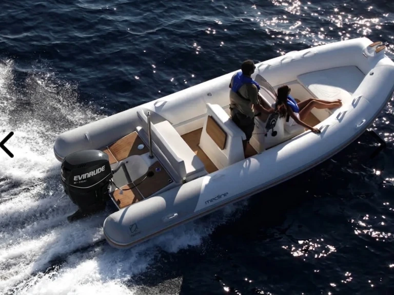 Rent a Zodiac Medline 580 Limited Edition Hyères