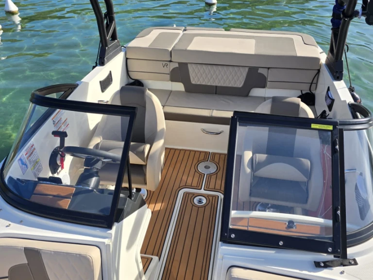 Bayliner VR4 charter bareboat or captained in  Annecy