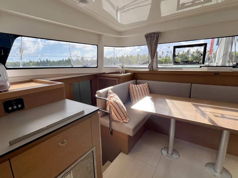 Catamaran rental in Papeete - Excess Excess 11