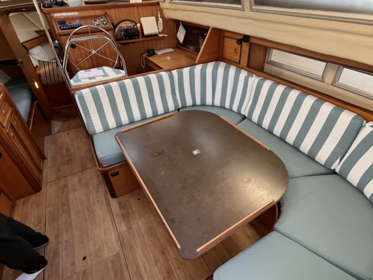 Sailboat rental in Marseille - Jouet 1040 MS