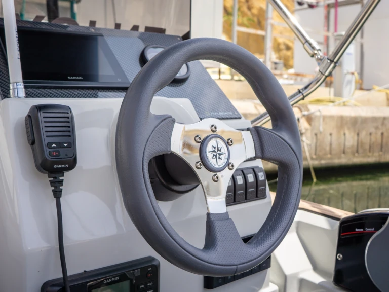 Yacht charter Altea cheap Stingher 380FR