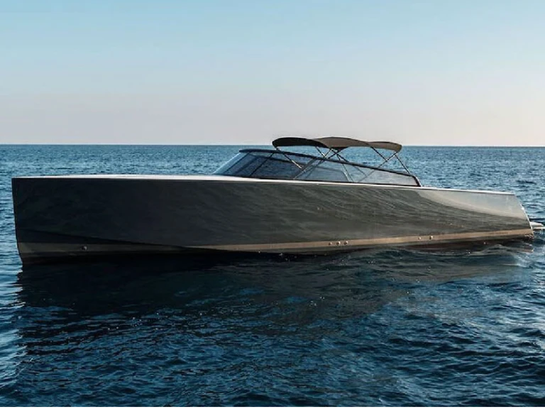 Rent a VanDutch VanDutch 40 Marina Botafoch