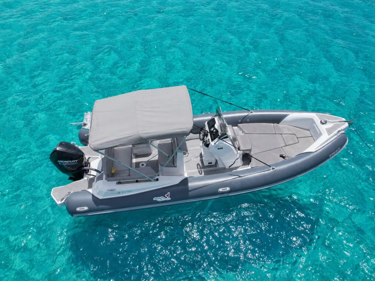 RIB rental with or without captain Zodiac Bormes-les-Mimosas