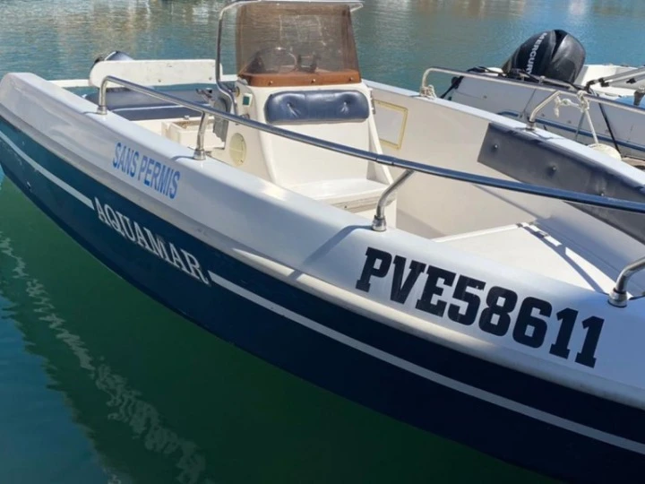 Ranieri Atlantis 19 charter bareboat or captained in  Frontignan