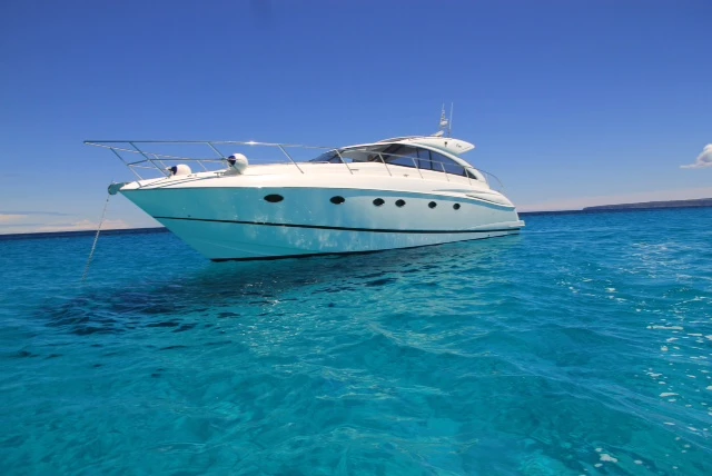 Boat rental Princess Princess V53 in Marina Botafoch on Samboat