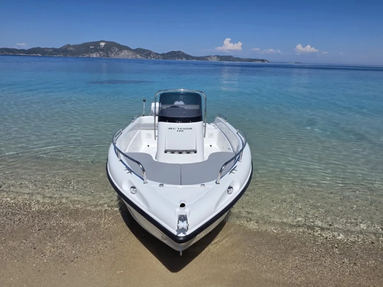 Motorboat for rent Keri at the best price