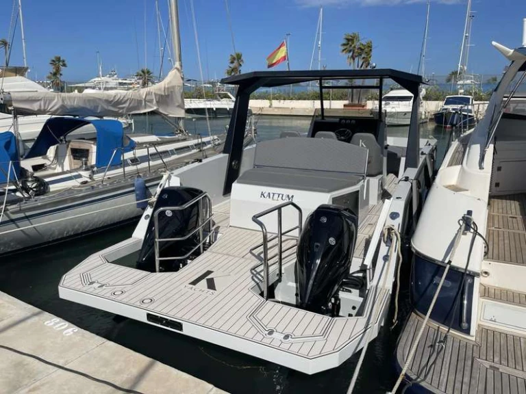 Motorboat for rent Dénia at the best price