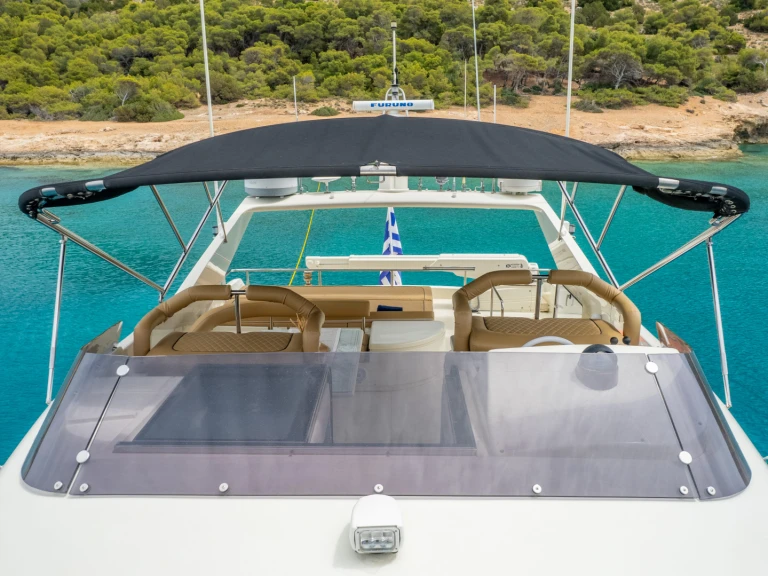 Yacht charter Marina Aliki cheap Ferretti 80