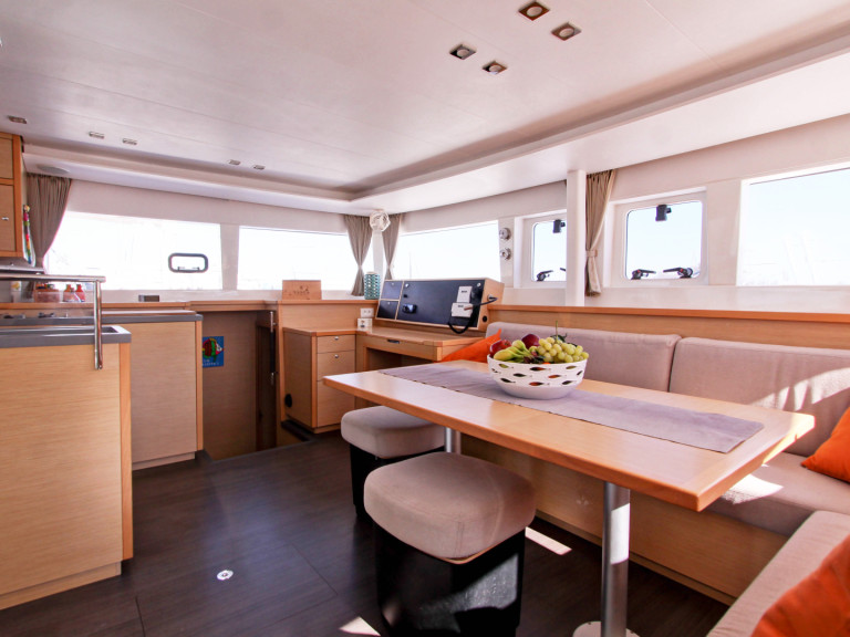 Catamaran rental with or without captain Lagoon Pozzuoli