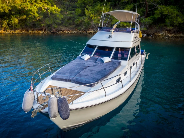 Luxury Yacht rental in Göcek - Princess Princess 42