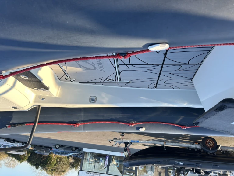 Rent a Zodiac Pro 7 Vendée Globe La Forêt-Fouesnant