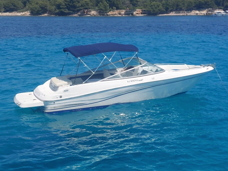 Motorboat rental with or without captain Four Winns Port de la Rague