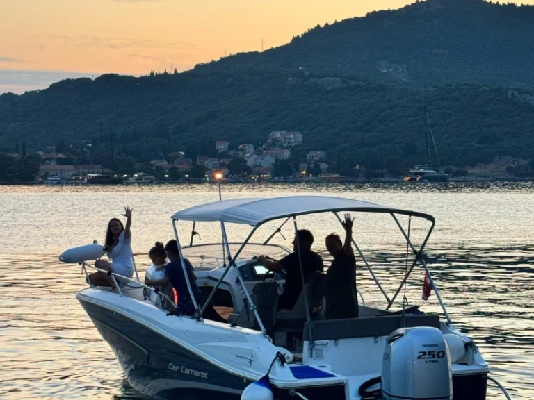 Bareboat Rental Motorboat Jeanneau with a boat licence