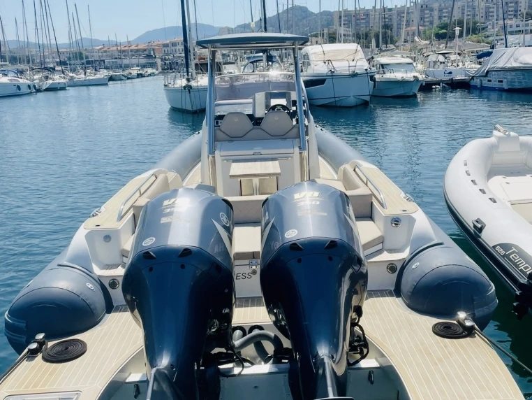 Motorboat rental with or without captain Capelli Marseille