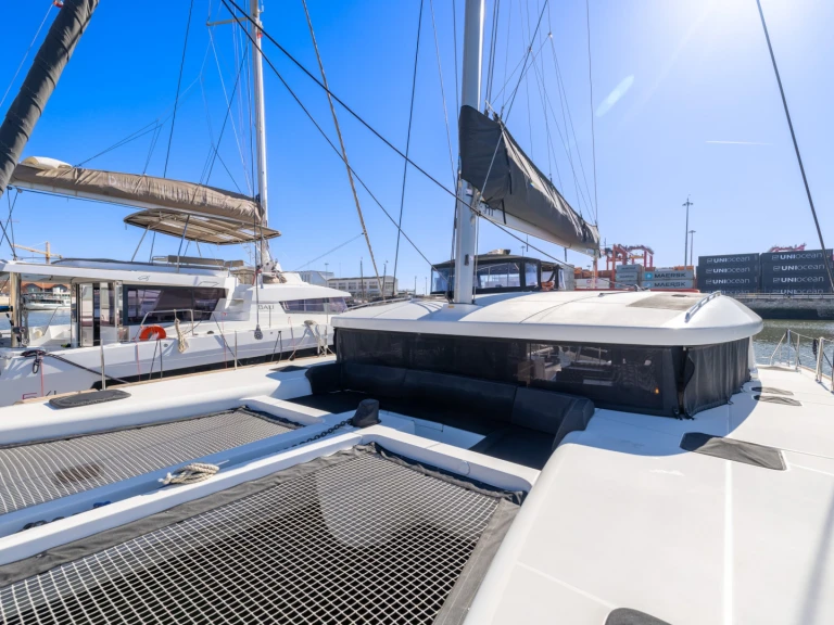 Catamaran for rent Costa de Lisboa at the best price