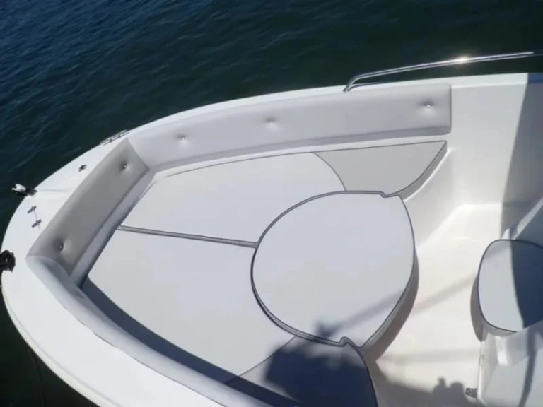Orizzonti calypso 21 in Poljica on SamBoat