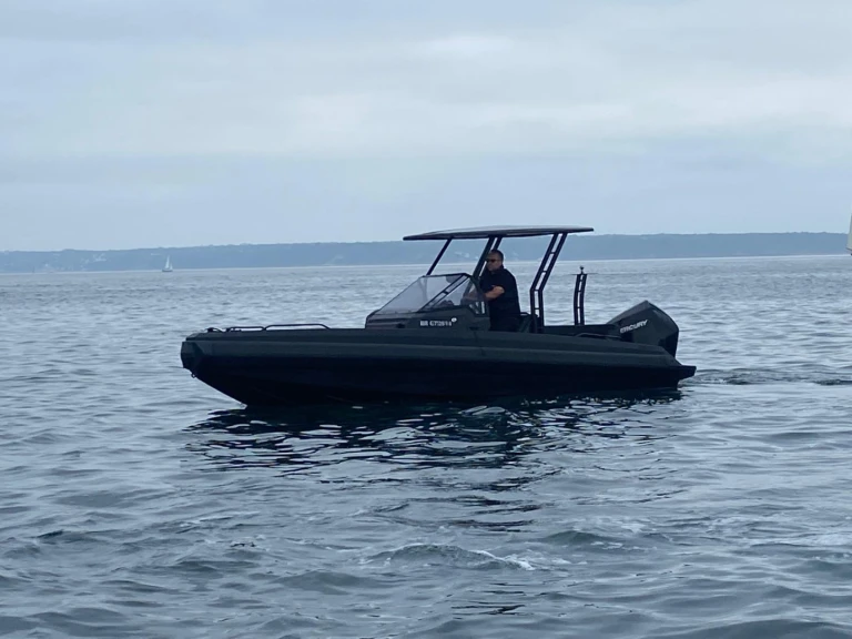 Bareboat Rental Motorboat IRON with a boat licence