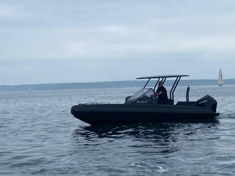 Motorboat for rent Brest at the best price